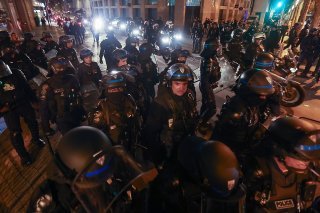 Plusieurs nuits successives de heurts entre émeutiers et forces de l'ordre ont secoué les villes françaises.